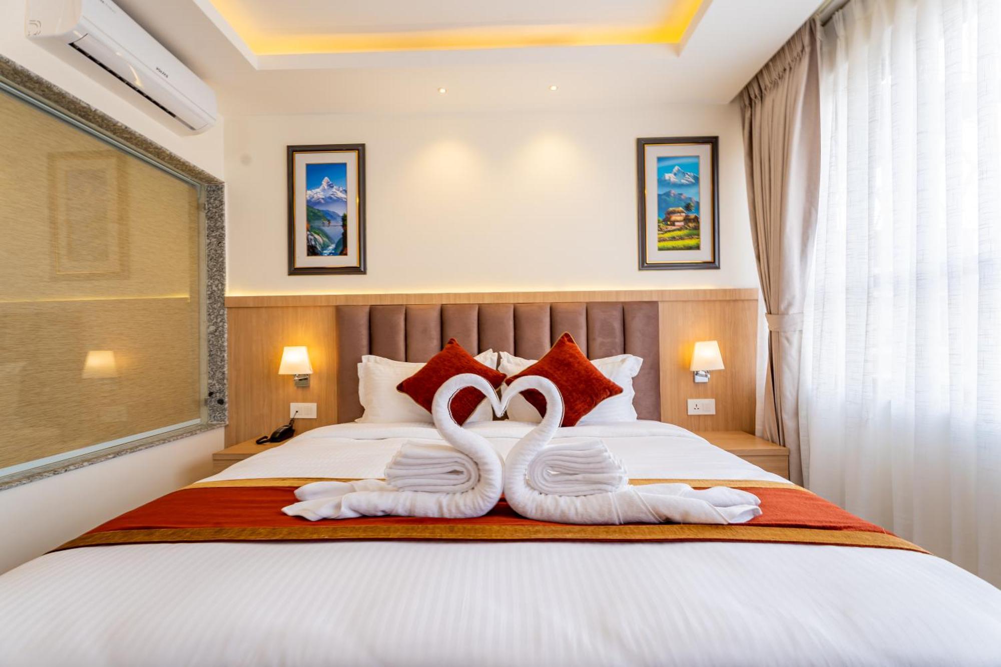 Hotel Crystal Pashupati Катманду Екстер'єр фото