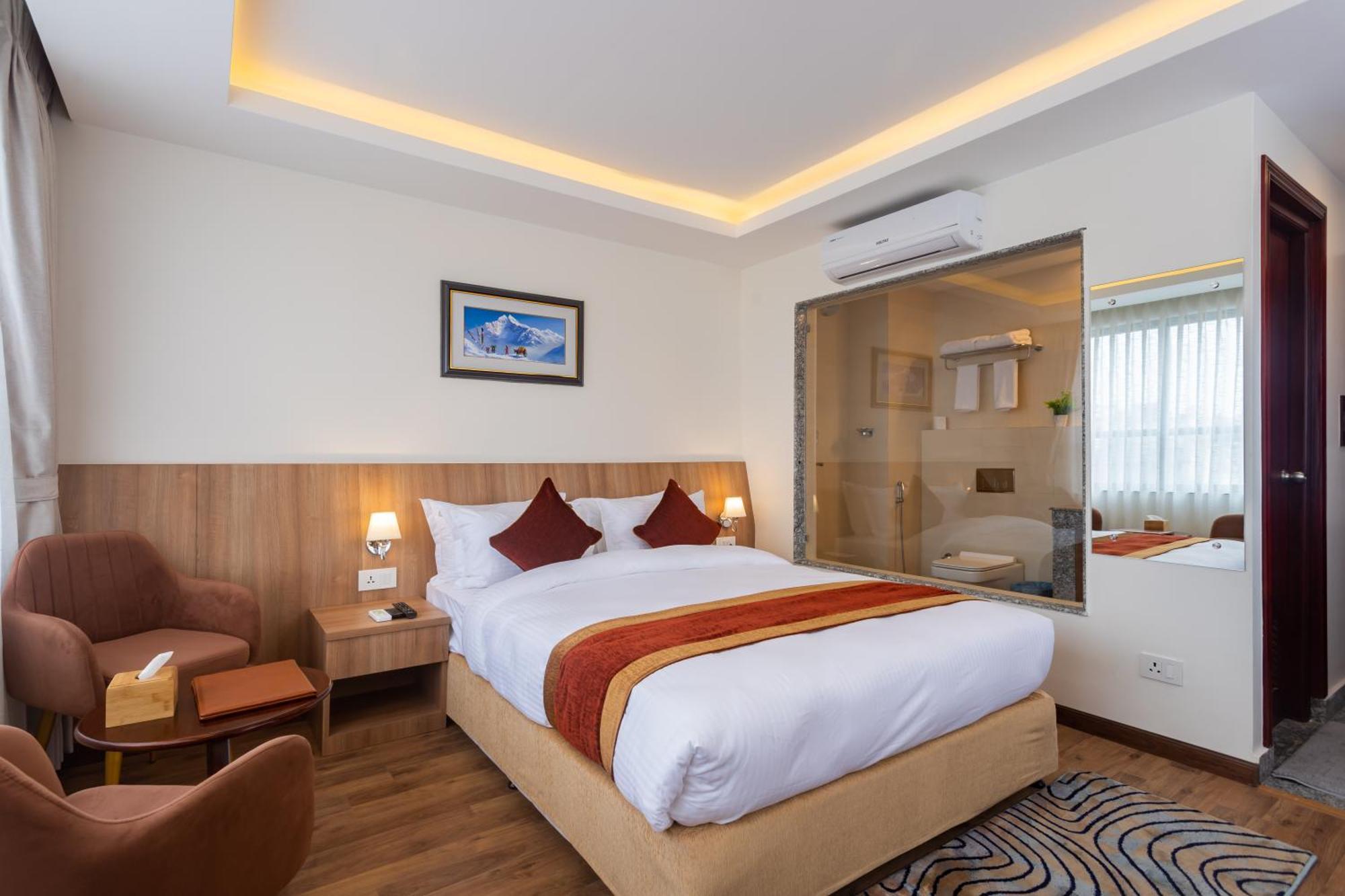 Hotel Crystal Pashupati Катманду Екстер'єр фото