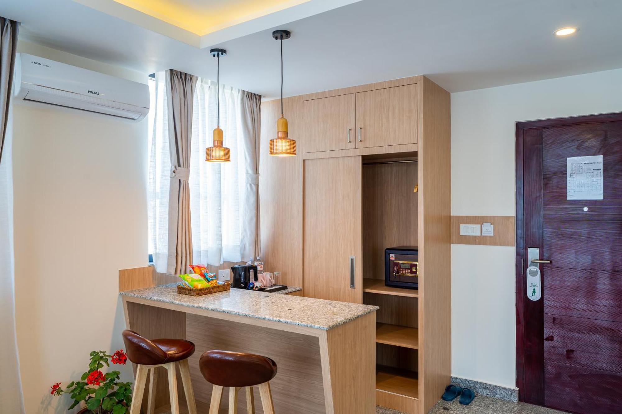 Hotel Crystal Pashupati Катманду Екстер'єр фото