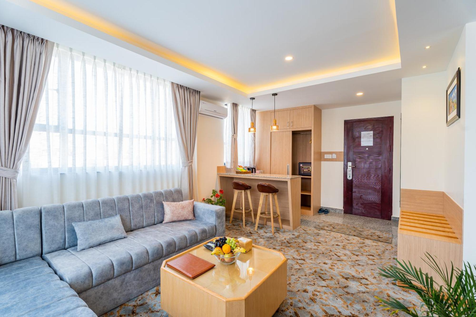 Hotel Crystal Pashupati Катманду Екстер'єр фото